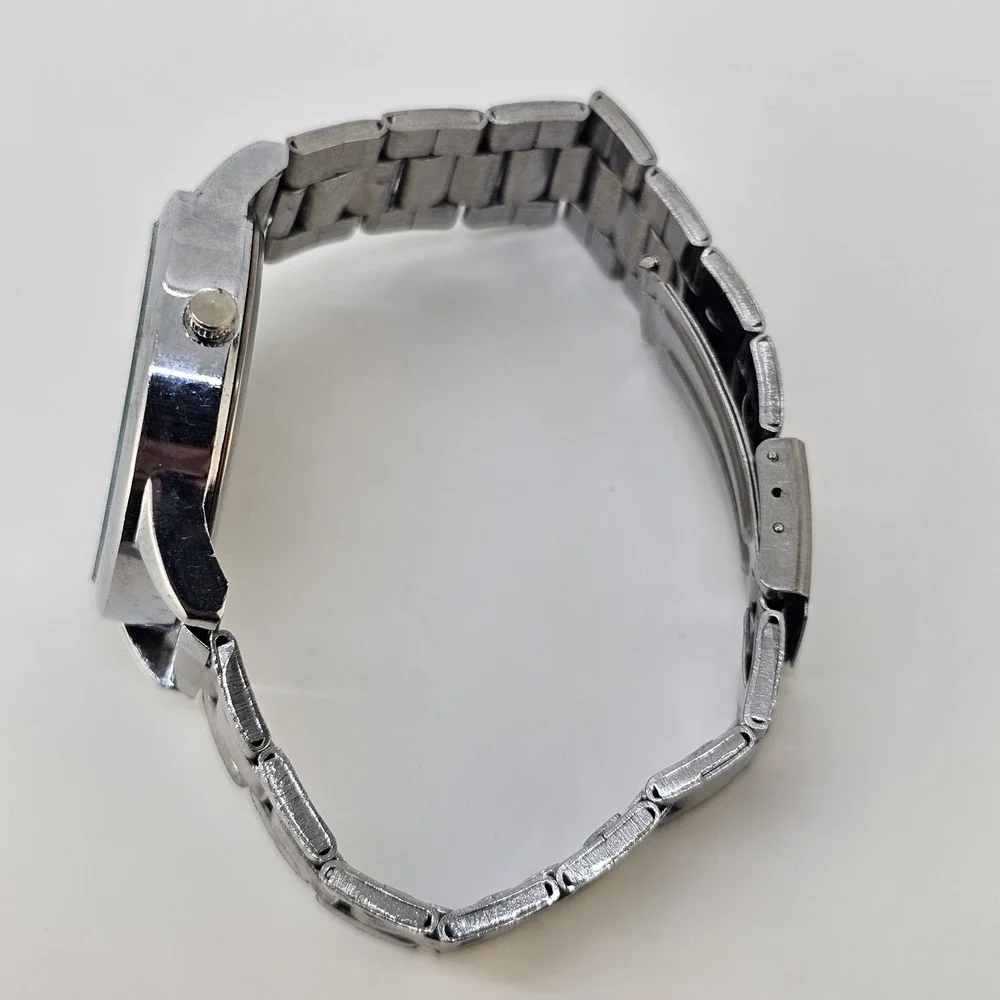 Women's Watch 36MM Analog White Dial Gray Metal Bands 7.25